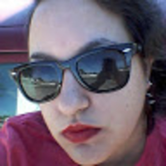 Meet your Posher, Marylou - Picture 1 of 1